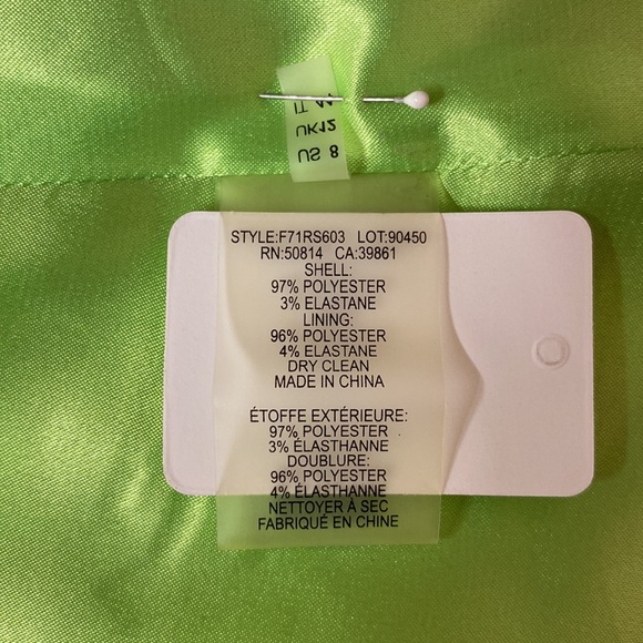 T by Tahari Print Dress, 8 - Picture 6 of 6